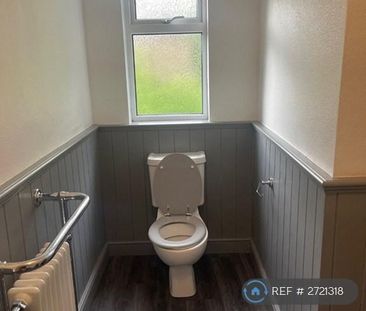 3 bedroom flat to rent - Photo 1