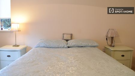 Huge room in shared apartment in Deans Grange, Dublin - Photo 4