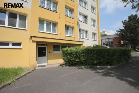 Pronájem bytu 1+kk v osobním vlastnictví 27 m², Litvínov - Photo 4