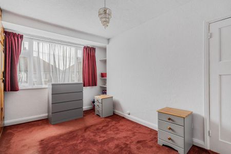 3 bedroom end of terrace house to rent - Photo 2