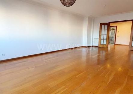Apartamento T3 em Lisboa
