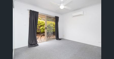 Open and Spacious Family Home! - Photo 5