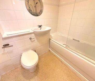 2 bedroom flat to rent - Photo 6