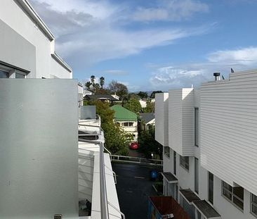 2 Bedroom townhouse minutes from Ponsonby - Photo 5