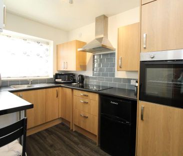 Studio to rent - Photo 5