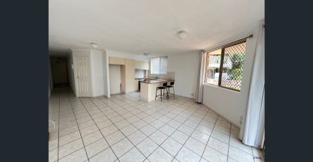 Beachside Living in the Heart of Palm Beach - Photo 2