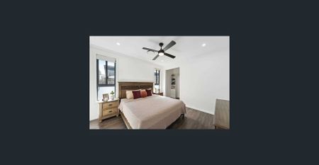 Spacious 5-Bedroom Family Home in a Prime Bradbury Location ! - Photo 3