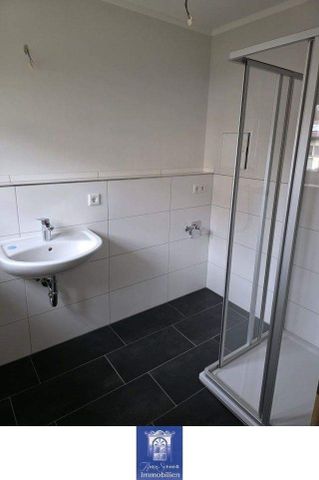 Neu sanierte Wohnung mit schicker Ausstattung wartet! - Photo 5