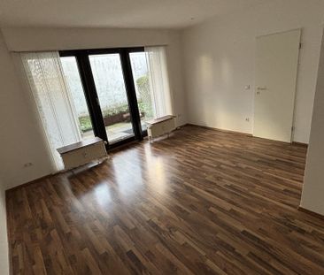 Gepflegte 2-Zimmer-Mietwohnung mit Terrasse und Garage - Foto 1