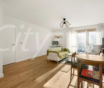 Chismon House, Vousden Grove, London - Photo 2