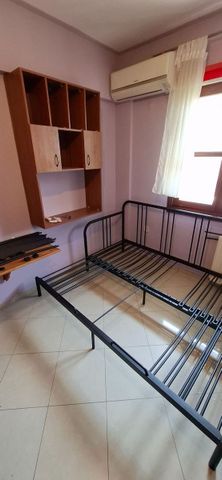 Studio/Γκαρσονιέρα για ενοικίαση Κουλέ Καφέ (Άνω Πόλη) - Photo 4