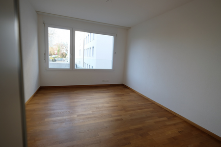 Moderne und familienfreundliche 4.5-Zimmerwohnung in Uster - Photo 3