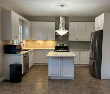 For Lease - 132 Mcknight Avenue, Hamilton, Ontario - Photo 2