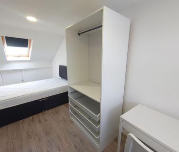 1 bedroom in a house share to rent - Photo 6