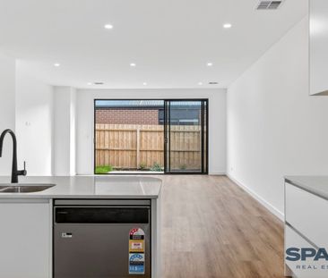 Stunning Family Home in Lara - Photo 5