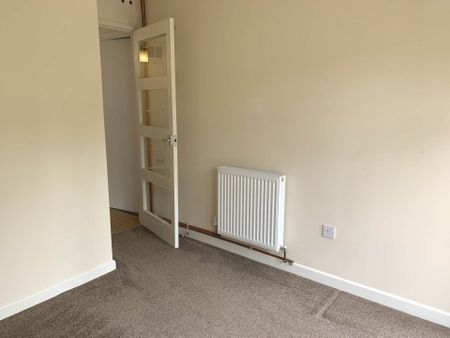 Flansham Park, Felpham - Photo 3