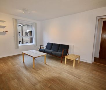 West Lee, Cowbridge Road East, Cardiff - Photo 6