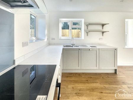 3 bedroom detached bungalow to rent - Photo 5