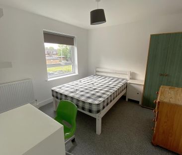 3 bedroom apartment to rent - Photo 3