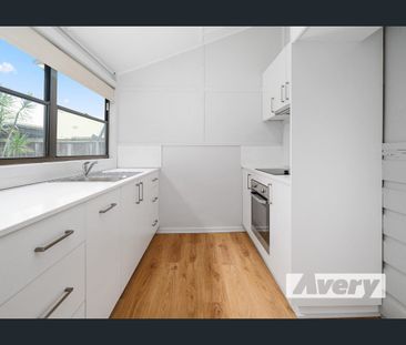Affordable Freestanding House Near Lake Macquarie & Beach - Photo 3