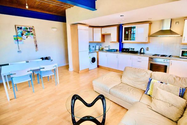 2 bedroom apartment to rent - Photo 1