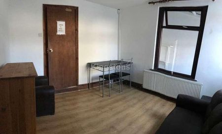 Coburn Street, Cardiff, CF24 - Photo 2