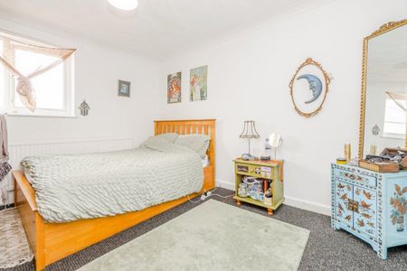 Railway Street - Photo 3