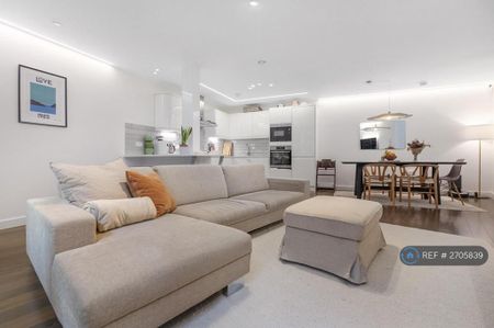 3 bedroom flat to rent - Photo 4