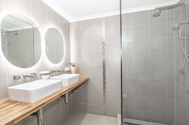 15 Innes Drive, Deeragun - Photo 1