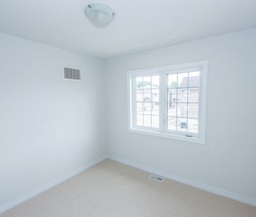 For Lease - 78 Saint Dennis Road, Brampton, Ontario - Photo 5