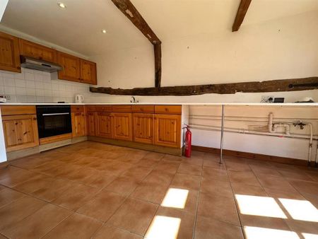3 bedroom semi-detached house to rent - Photo 2