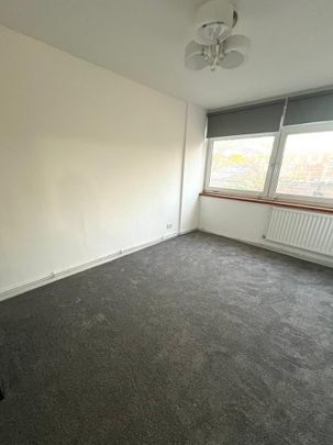 3 Bed Flat, Mcausland House, E3 - Photo 1