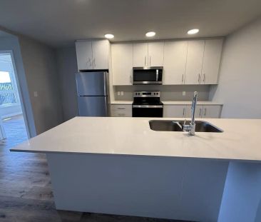 Sterling Square — 409B - Photo 4