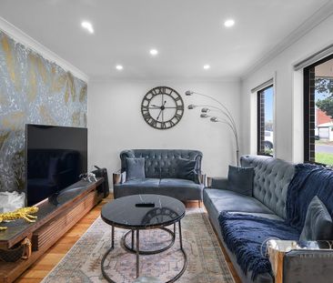 Stylish Low-Maintenance Unit in a Prime Position - Photo 1