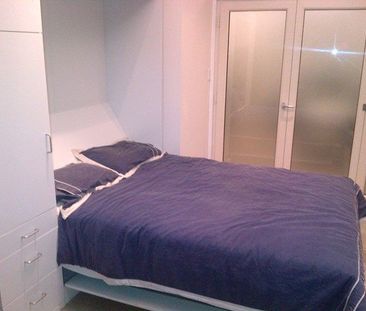 Sophisticated and Stylish One Bedroom Apartment - Photo 6