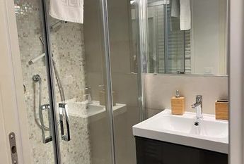 Via Avellino, Padova, Veneto 35142