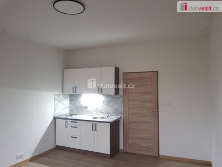 Pronájem bytu 1+kk 27 m2 - Фото 2