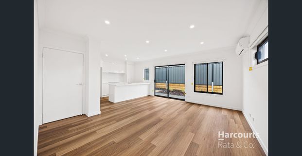 Contemporary Living in Mickleham - Photo 1