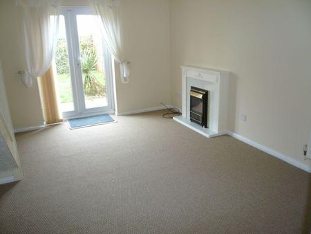 2 bedroom terraced house to rent - Photo 2