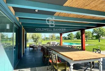 via crociale, Pietrasanta, Tuscany 55045