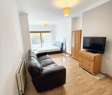 1 bedroom semi-detached house to rent - Photo 5