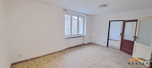 Pronájem bytu 2+1 65 m² - Fotografie 1