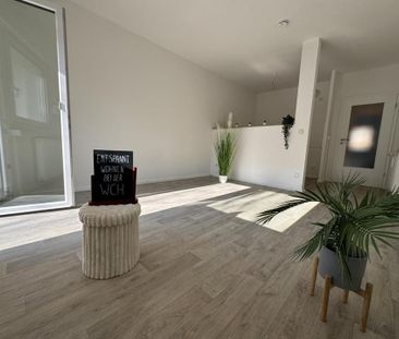 Erstbezug - modernes Wohnen in frisch sanierter 2-Raum-Wohnung - Photo 1