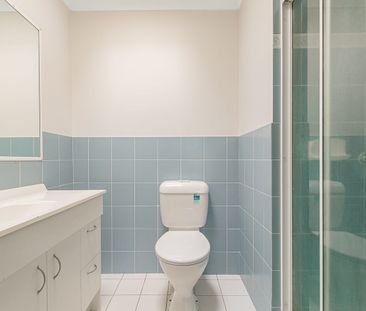 Quiet, elevated location - Photo 6