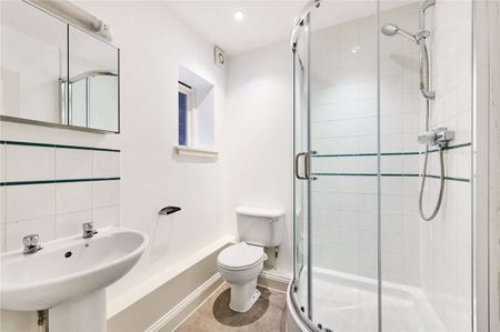 Double bedroom apartment close to Marylebone High Street. - Photo 4