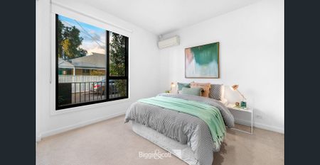 THREE BEDROOM TOWNHOUSE WITH PRIVATE ROOFTOP AND CITY VIEWS! - Photo 5