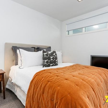 Two Bedrooms and One Bathroom in Auckland Central! PETS NEGOTIOBLE! FULLY FURNISHED! - Photo 3