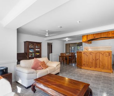 $950 per week / $3,800 Bond - Photo 4