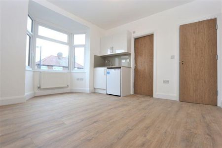 Property to rent - Photo 4