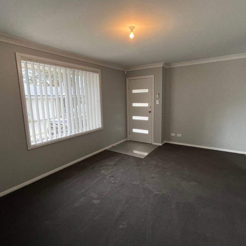 low maintenance - Photo 1